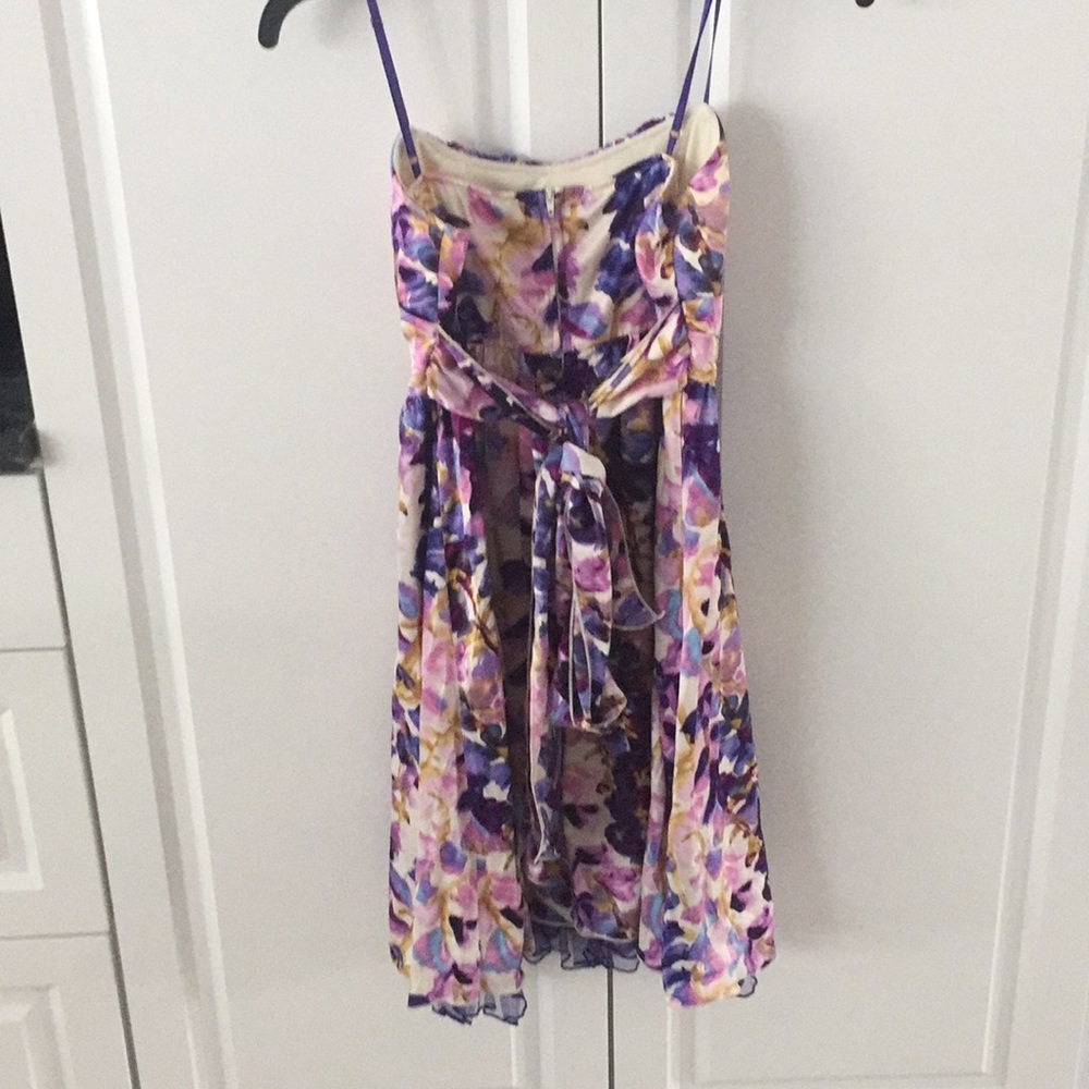 Dress - Picture 3 of 4